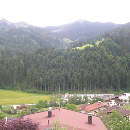 بنسيون أنديرلا أوبيراو